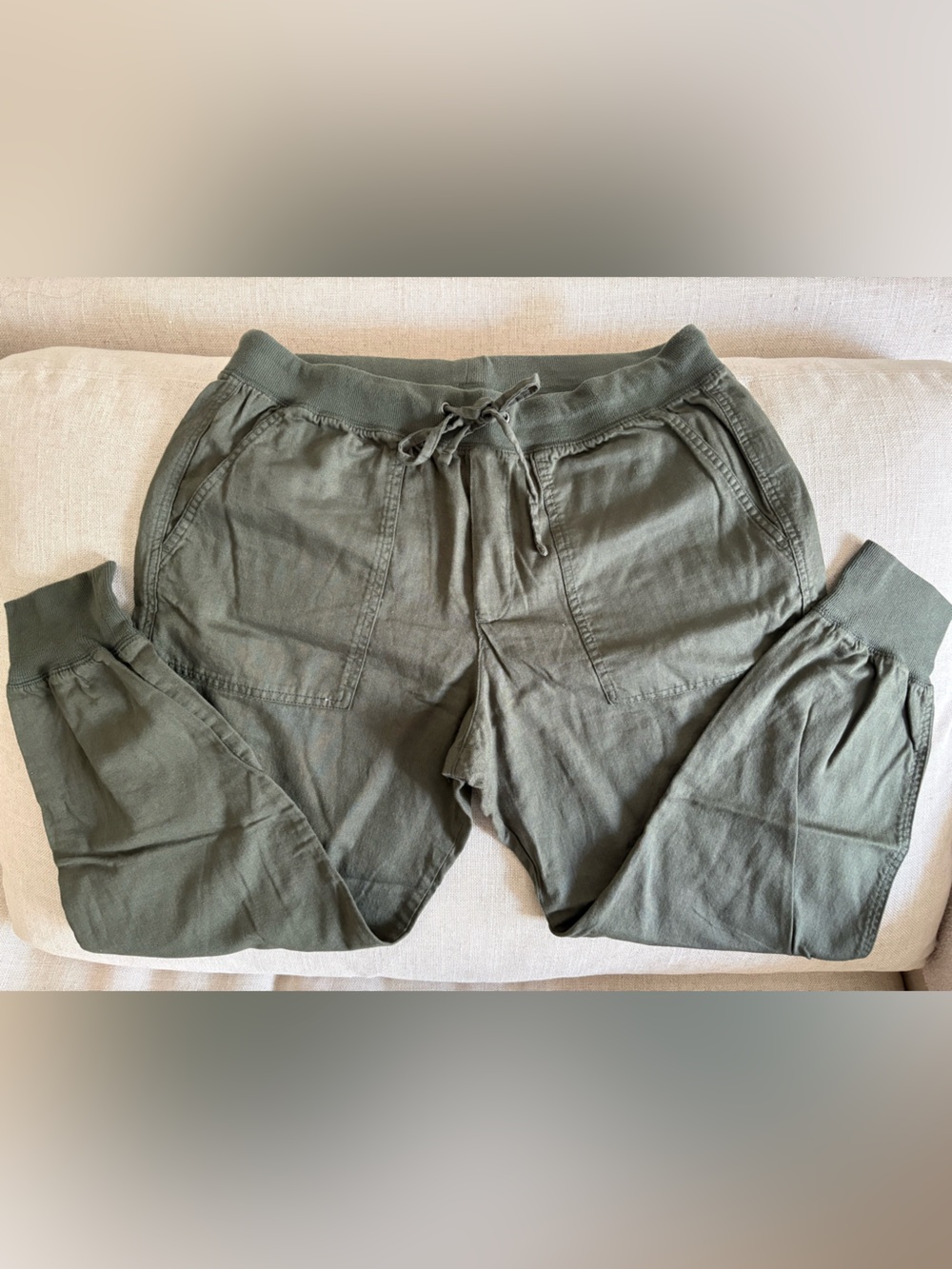 GAP Women’s Olive Green Drawstring Joggers